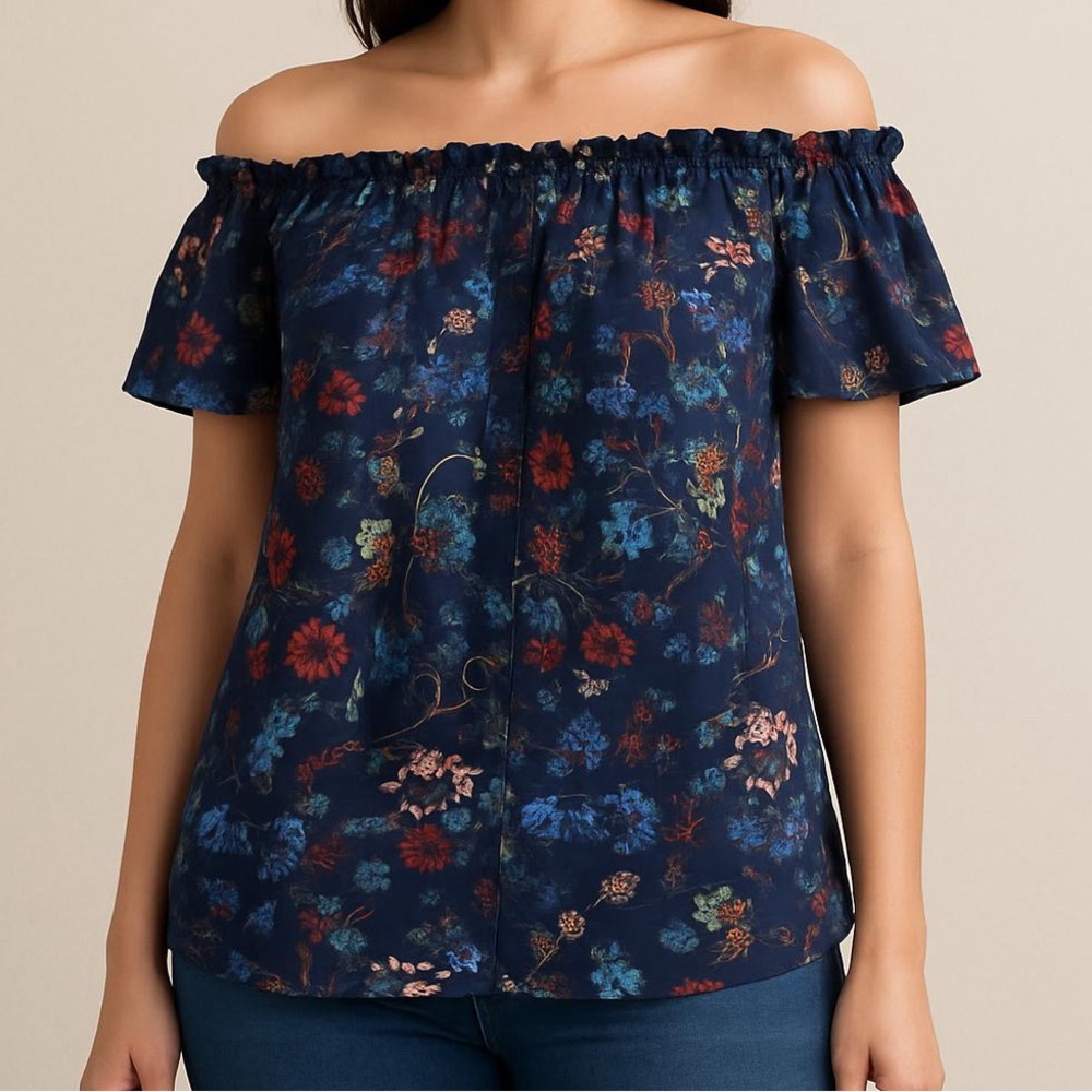 3/$10 Eden & Olivia Blue Red Floral Short Sleeve Blouse